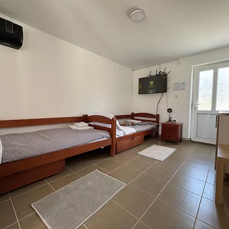 Forest House Beljina (Belgrade)